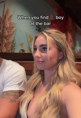 3. Amazing Lexi Hensler Shows Cleavage