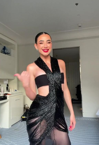 Wonderful Lola Moreno Marco Shows Cleavage in Black Dress while Twerking