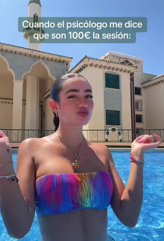 5. Sexy Lola Moreno Marco Shows Cleavage in Bikini Top at the Swimming Pool