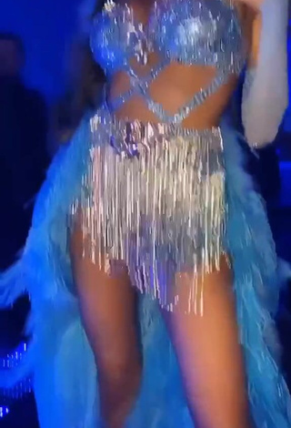 Cute Madison Beer Shows Cleavage in Dress