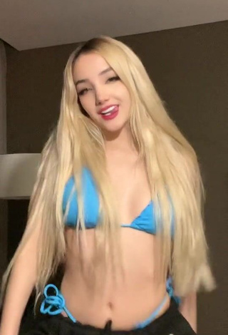 5. Cute Mariana Ayala Shows Cleavage in Blue Bikini Top while Twerking