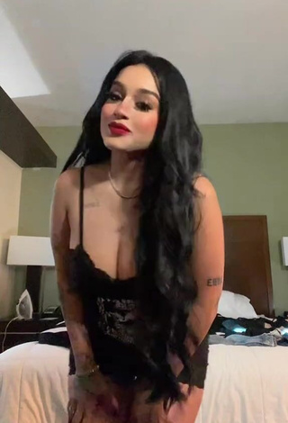 5. Beautiful Marlene Santana Shows Cleavage in Sexy Dress