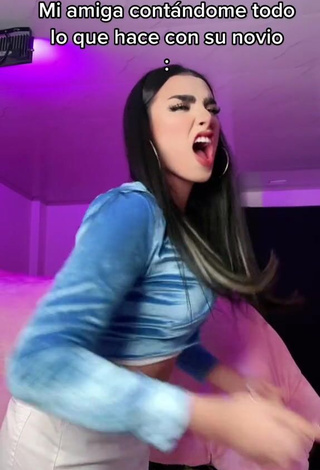 5. Mirandah Shows Cleavage in Sweet Blue Crop Top
