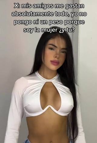 priv_mav Looks Beautiful in White Crop Top