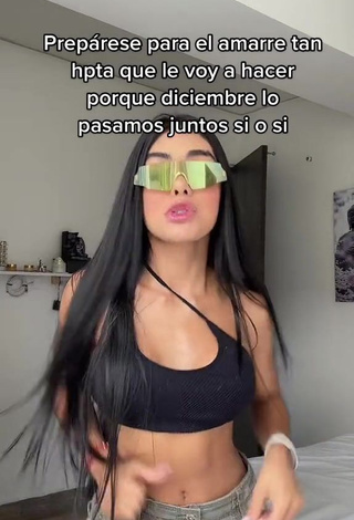 6. priv_mav Looks Cute in Black Crop Top