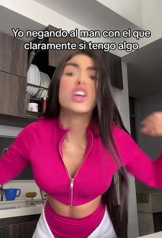 2. Amazing priv_mav Shows Cleavage in Hot Pink Crop Top