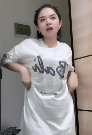 6. Cute Soibah Dee in Top