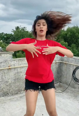 3. Sexy Somya Daundkar in Red Top