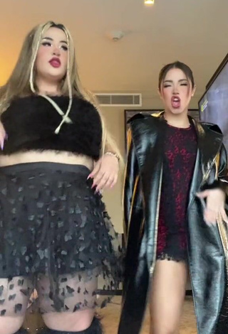 2. Sweet Maleja Rodriguez Shows Cleavage in Cute Black Crop Top