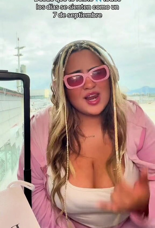 6. Beautiful Maleja Rodriguez Shows Cleavage