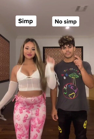 Star Abelar Shows Cleavage in Erotic White Crop Top