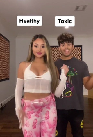 4. Star Abelar Shows Cleavage in Erotic White Crop Top