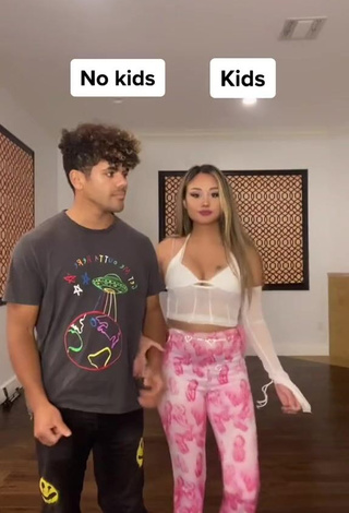 6. Star Abelar Shows Cleavage in Erotic White Crop Top