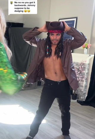 3. Hottie Star Abelar Shows Cosplay