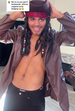 6. Hottie Star Abelar Shows Cosplay