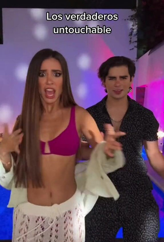 6. Lovely Tammy Parra Shows Cleavage in Pink Bikini Top