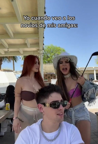 2. Wonderful Tammy Parra Shows Cleavage in Pink Bikini Top