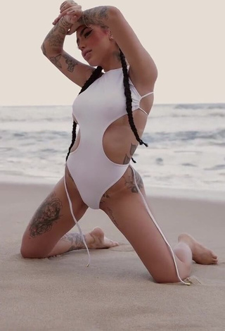 2. Really Cute Mirella xbadmix Shows Nipples at the Beach