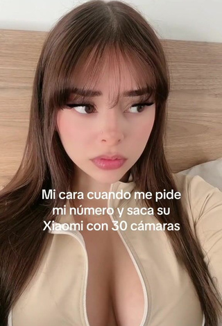 6. Magnificent Yarely Alexandra Shows Cleavage