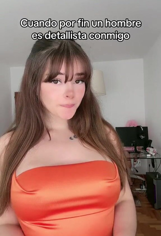 5. Sexy Yarely Alexandra Shows Nipples No Bra