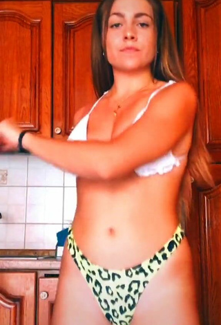 3. Seductive Vanessa Ticalli in White Bikini Top
