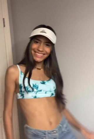 4. Cute Sheilianice González in Crop Top