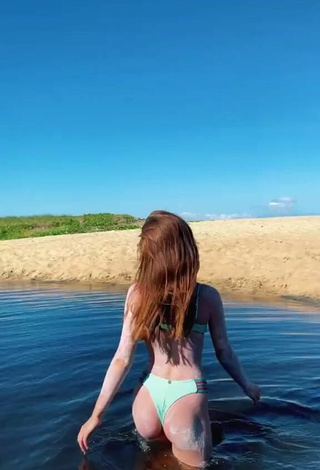 2. Sexy Duda Reis in Light Green Bikini at the Beach