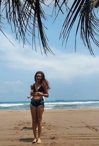 4. Sexy Elaine Haro in Black Bikini Top at the Beach