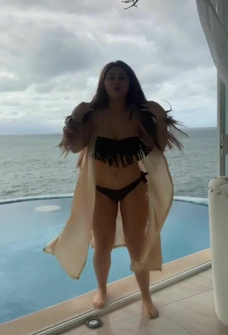 4. Beautiful Aracely Ordaz Campos in Sexy Black Bikini at the Swimming Pool