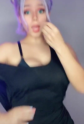 2. Cute Indi 2.0 in Black Top and Bouncing Boobs