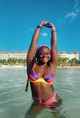 4. Sexy Aba Asante in Bikini in the Sea and Bouncing Tits