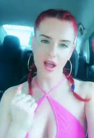 3. Sexy Justina Valentine Shows Cleavage in Top