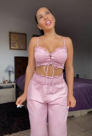 4. Sexy Karla Bustillos Shows Cleavage in Pink Crop Top