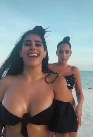 2. Sexy Kim Shantal Shows Cleavage in Mini Bikini at the Beach