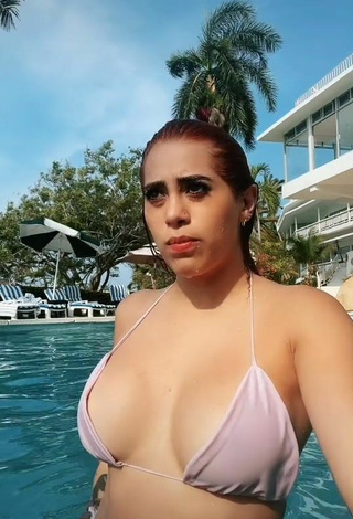 2. Sexy Kim Shantal in Pink Bikini Top at the Pool