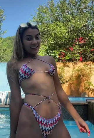 4. Sexy Letícia Pitti in Bikini at the Pool