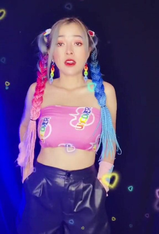 4. Sexy Linh Barbie in Tube Top