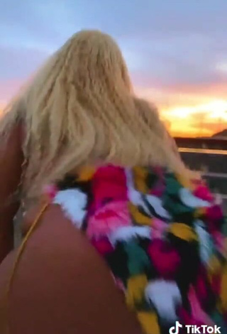 4. Cute Lizzo Shows Big Butt on the Balcony