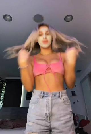 2. Hottie Madi Monroe Shows Cleavage and Bouncing Boobs in Pink Crop Top