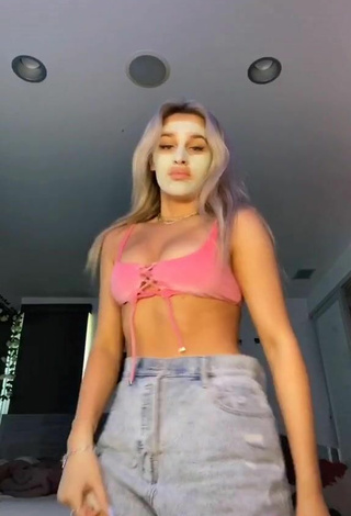 5. Hottie Madi Monroe Shows Cleavage and Bouncing Boobs in Pink Crop Top