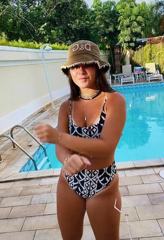 5. Sweetie Mel Maia in Bikini at the Swimming Pool