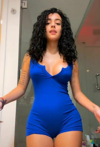 1. Sweetie Malu Trevejo Shows Cleavage in Blue Overall