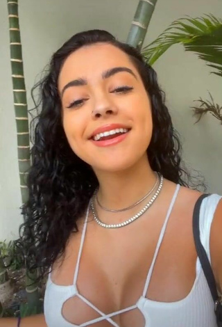 3. Adorable Malu Trevejo Shows Cleavage in Seductive White Crop Top