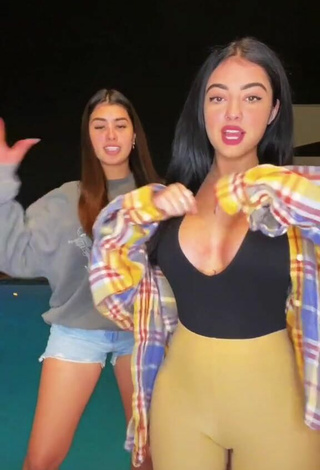 Sweetie Malu Trevejo Shows Cleavage in Top at the Swimming Pool