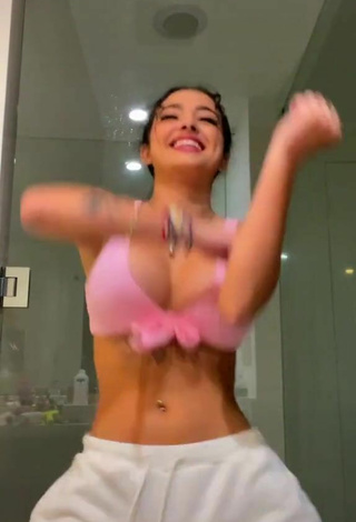 3. Amazing Malu Trevejo Shows Cleavage in Hot Pink Crop Top