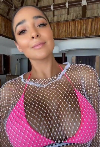 2. Sweetie Manelyk González in Pink Bikini Top