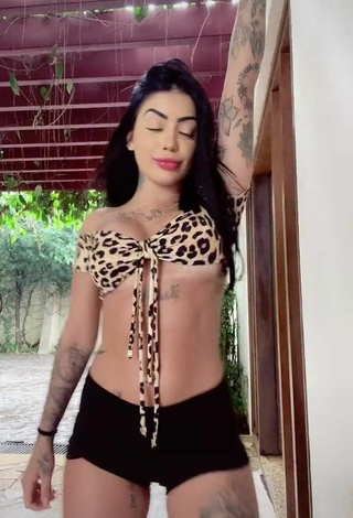 4. Sexy Mirella Fernandez in Bikini Top