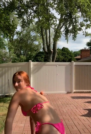 3. Lovely Mikaila Murphy Shows Butt