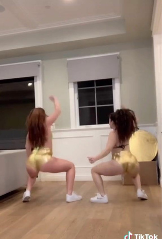 5. Beautiful Mikaila Murphy Shows Butt while Twerking