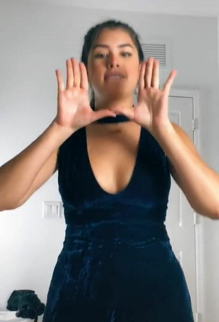 2. Sexy Nicole García in Blue Overall